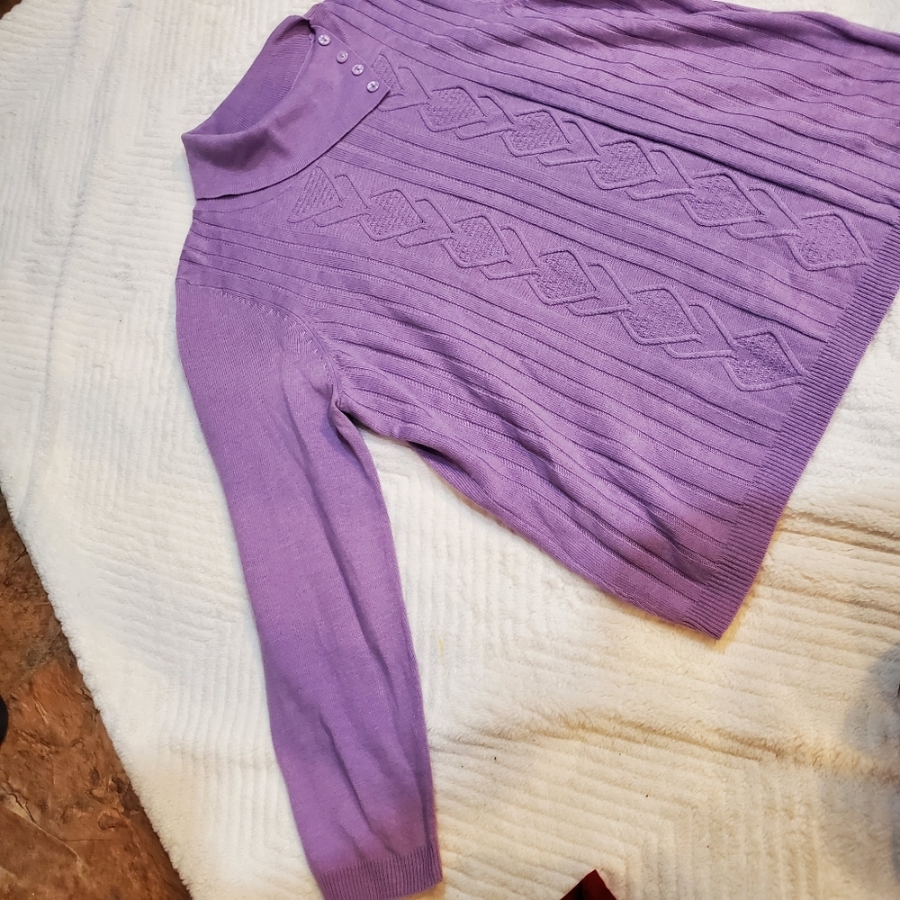 35. Lilac knit sweater
